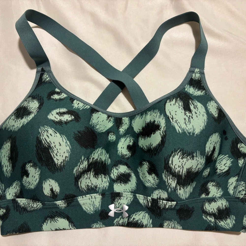 Under Armour Green and Black Sports Bra with Leopard Print